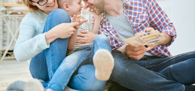 playful-family-mom-baby-redflanneldad